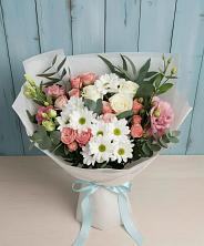 Букет цветов из:  Розы, Лизиантусы и Хризантемы в Коротояке