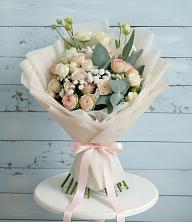 Букет цветов из:  Розы и Лизиантусы в Коротояке