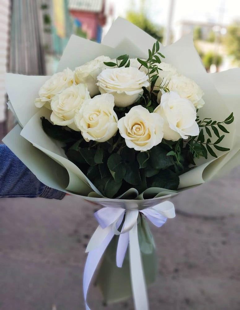 Букет Белые розы Проуд в Коротояке