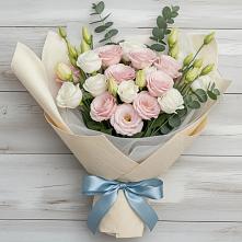 Букет цветов из:  Лизиантусы в Коротояке