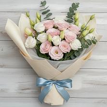 Букет цветов из:  Лизиантусы в Коротояке