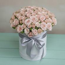 Цветочная композиция из Розы в шляпной коробке в Коротояке