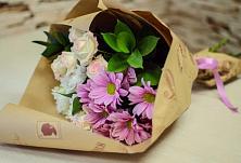 Букет цветов из:  Розы и Хризантемы #REPLACE_PRED# Коротояке