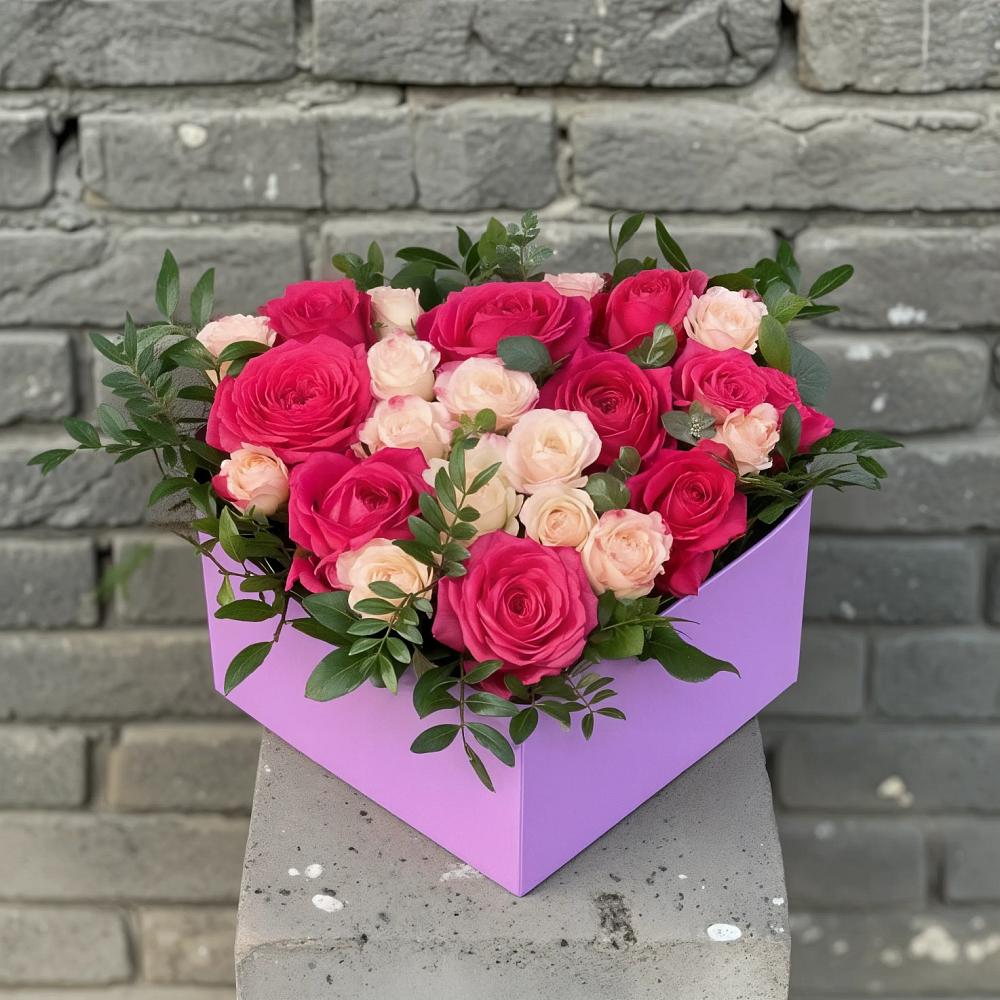 Цветочная композиция из Розы в коробке в Коротояке