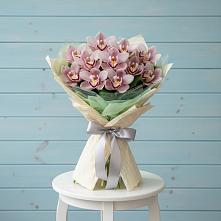 Букет цветов из:  Орхидеи и Розы #REPLACE_PRED# Коротояке