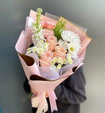 Букет цветов из:  Хризантемы и Розы в Коротояке