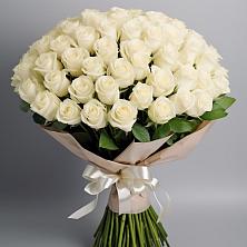 Букет 101 беля роза Белоснежка в Коротояке