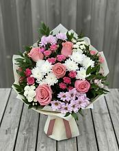 Букет цветов из:  Альстромерии, Гвоздики, Розы и Хризантемы в Коротояке