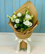 Букет цветов из:  Хризантемы и Лизиантусы в Коротояке