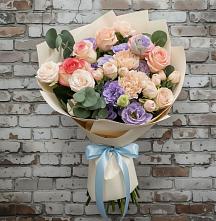 Букет цветов из:  Розы, Лизиантусы и Гвоздики в Коротояке