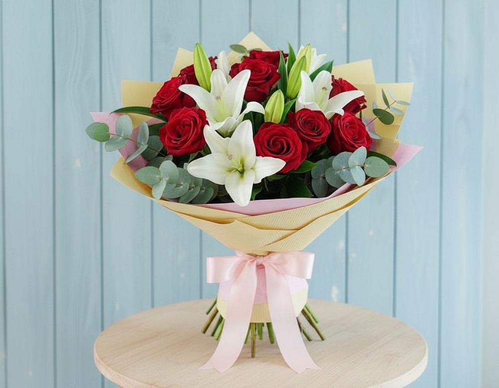 Букет цветов из: Лилии и Розы в Коротояке